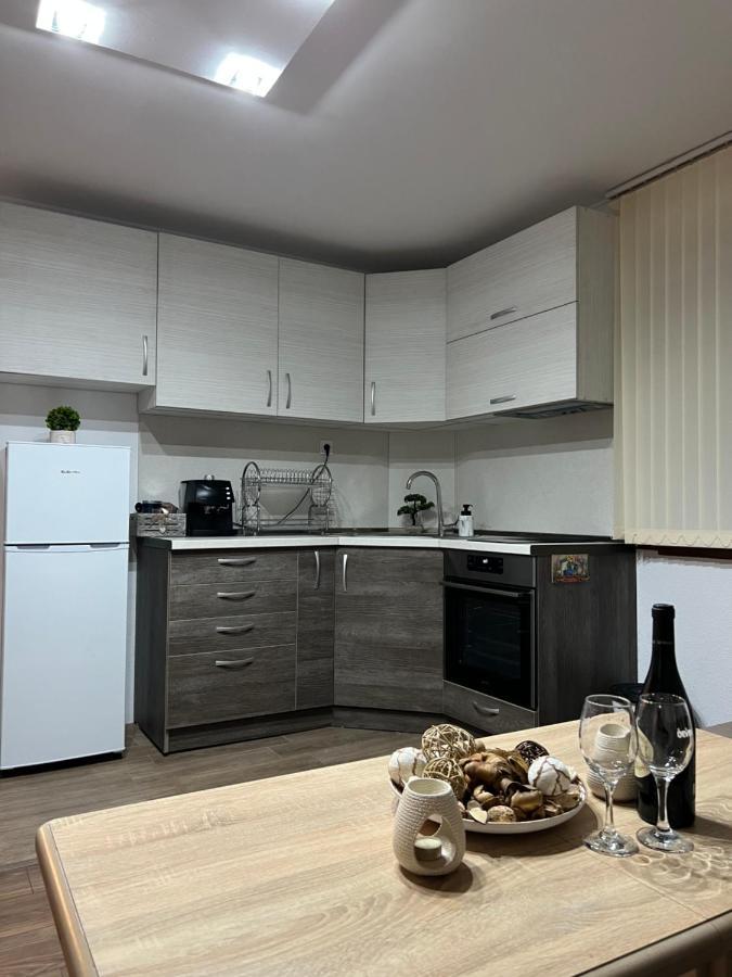Guest House Tanevi デヴィン エクステリア 写真